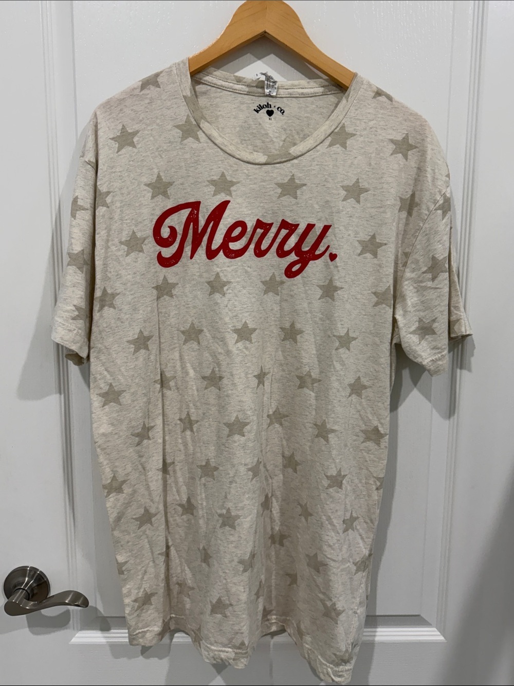 Merry Star Print Tee - Red Script on Oatmeal woman’s size XLarge Kiloh + Co.